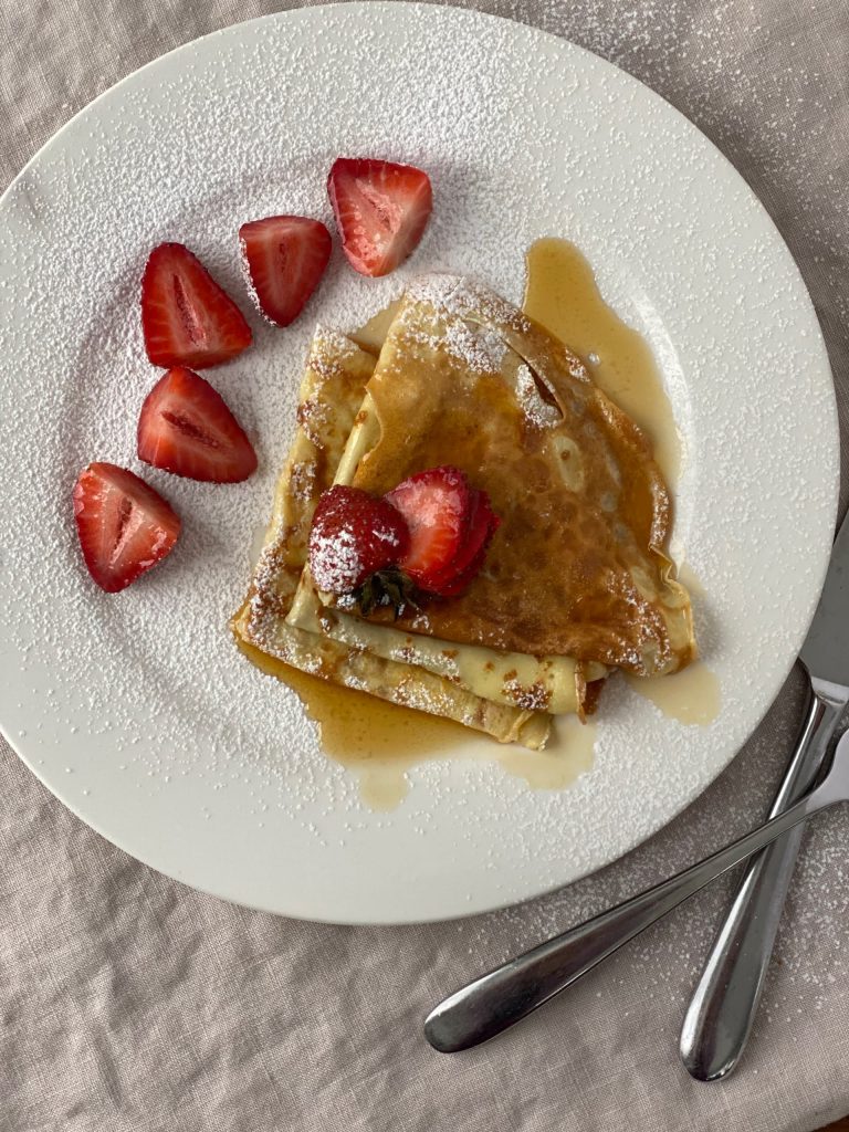 Crepes with strawberries and maple syrup Pure Maple