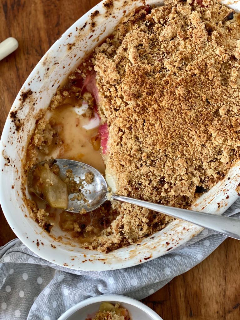 Maple rhubarb and apple crumble Pure Maple